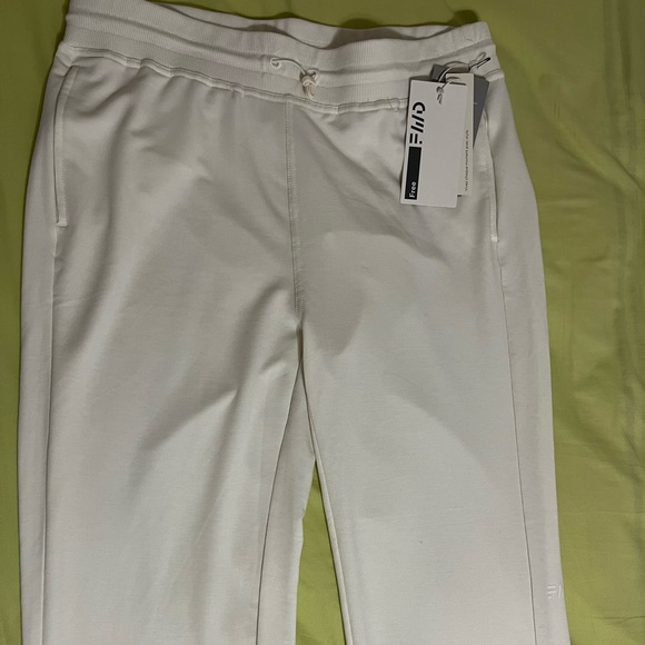 FWD Wide Leg Cropped Pants - Picture 2 of 4